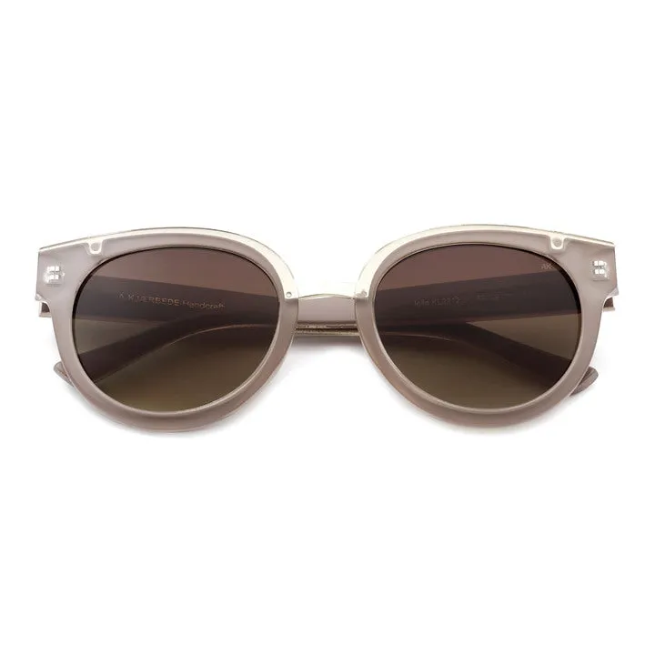 Elegant Medium Sized Sunglasses <span>JOLIE<span>