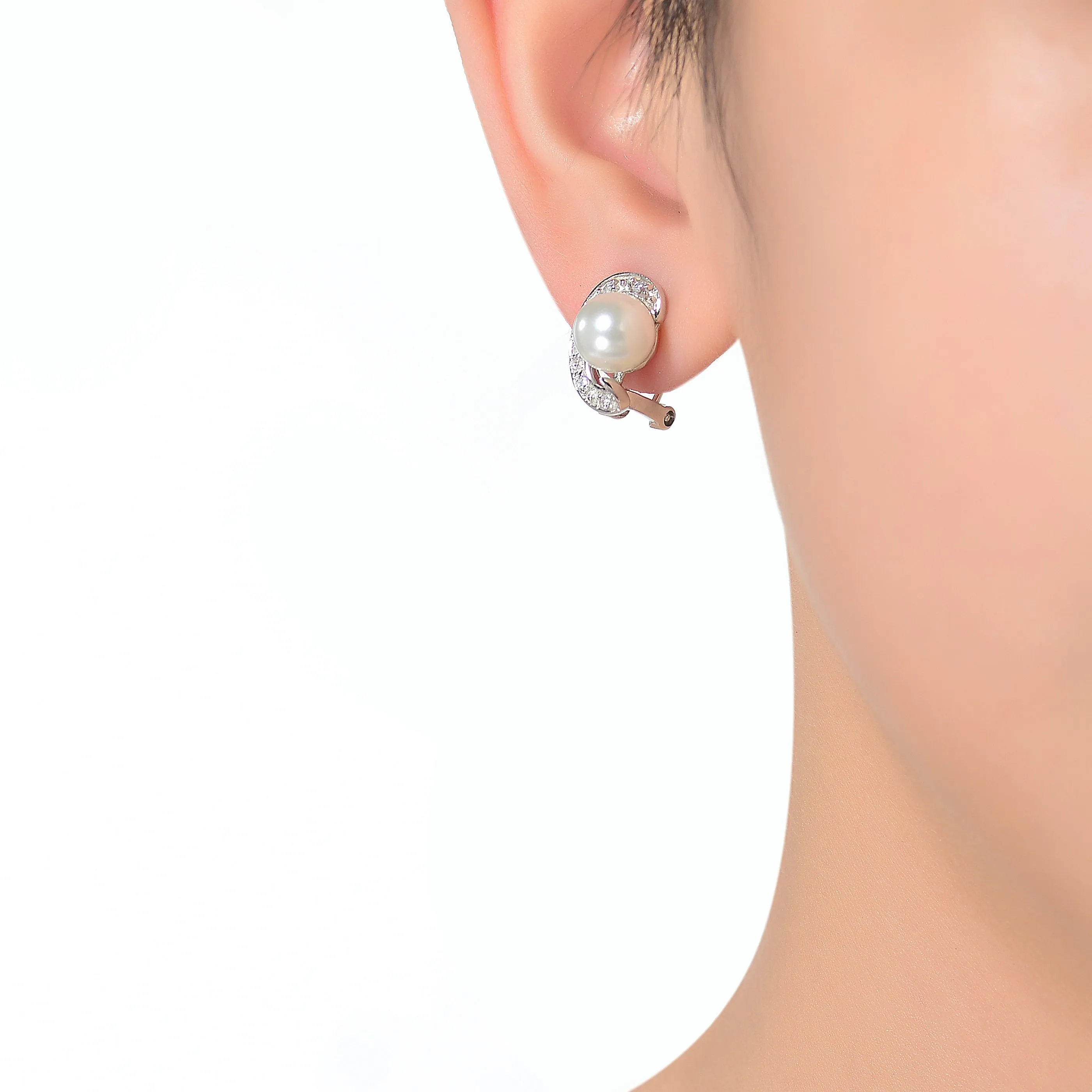 Emma Pearl Earrings