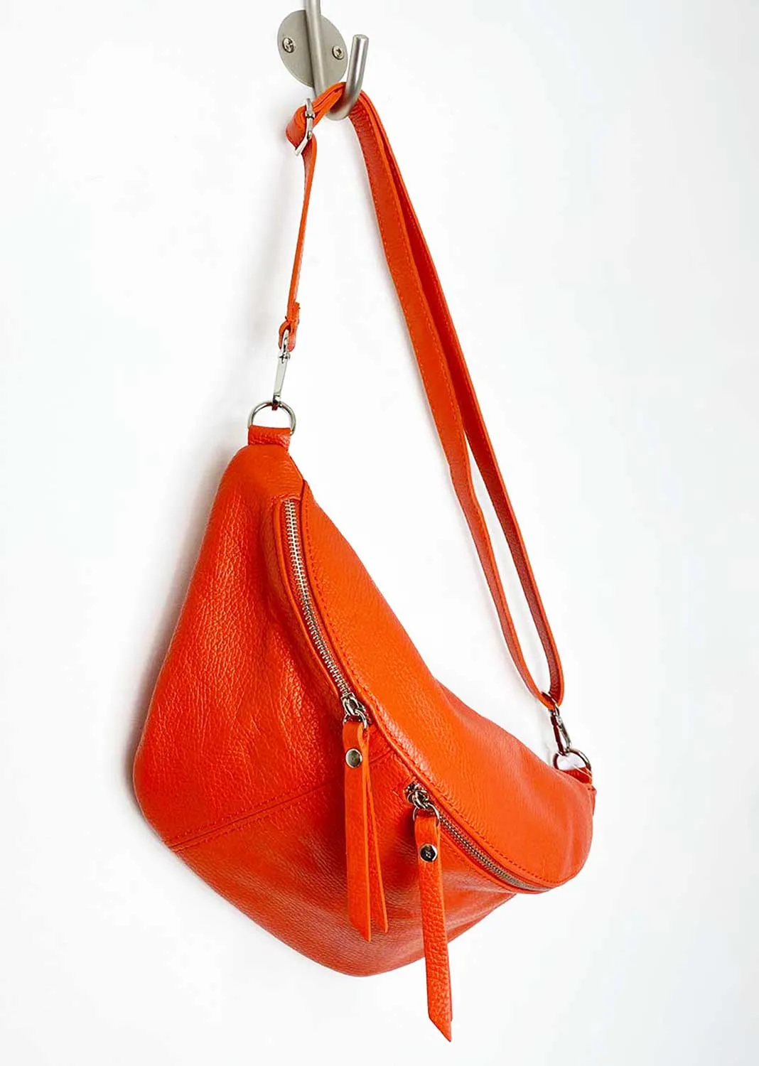 Ray Leather Sling Bag