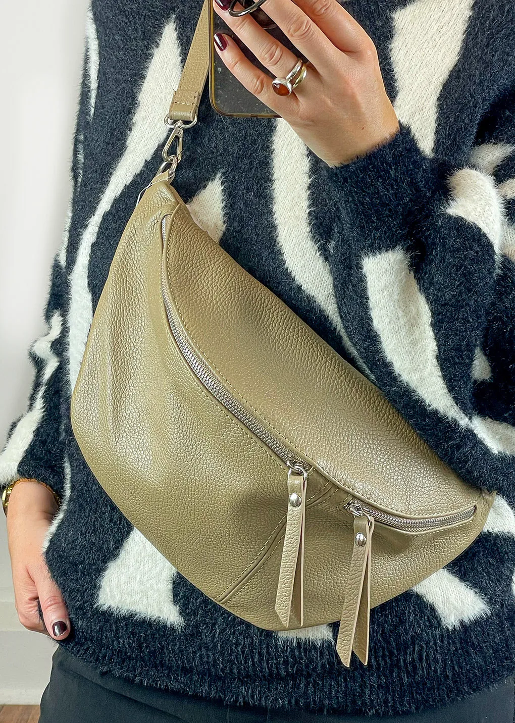 Ray Leather Sling Bag