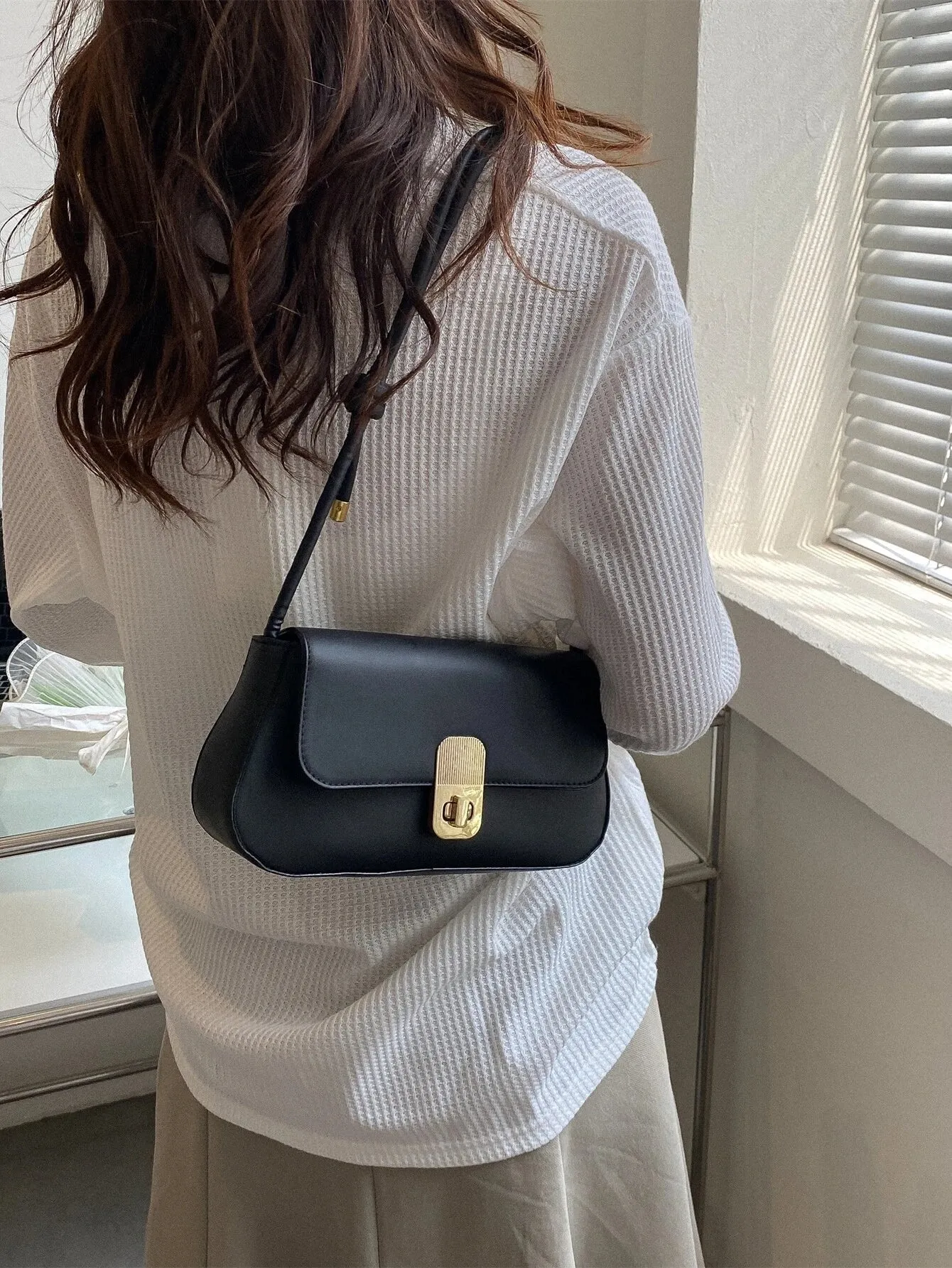 SHEIN Minimalist Flap Bag