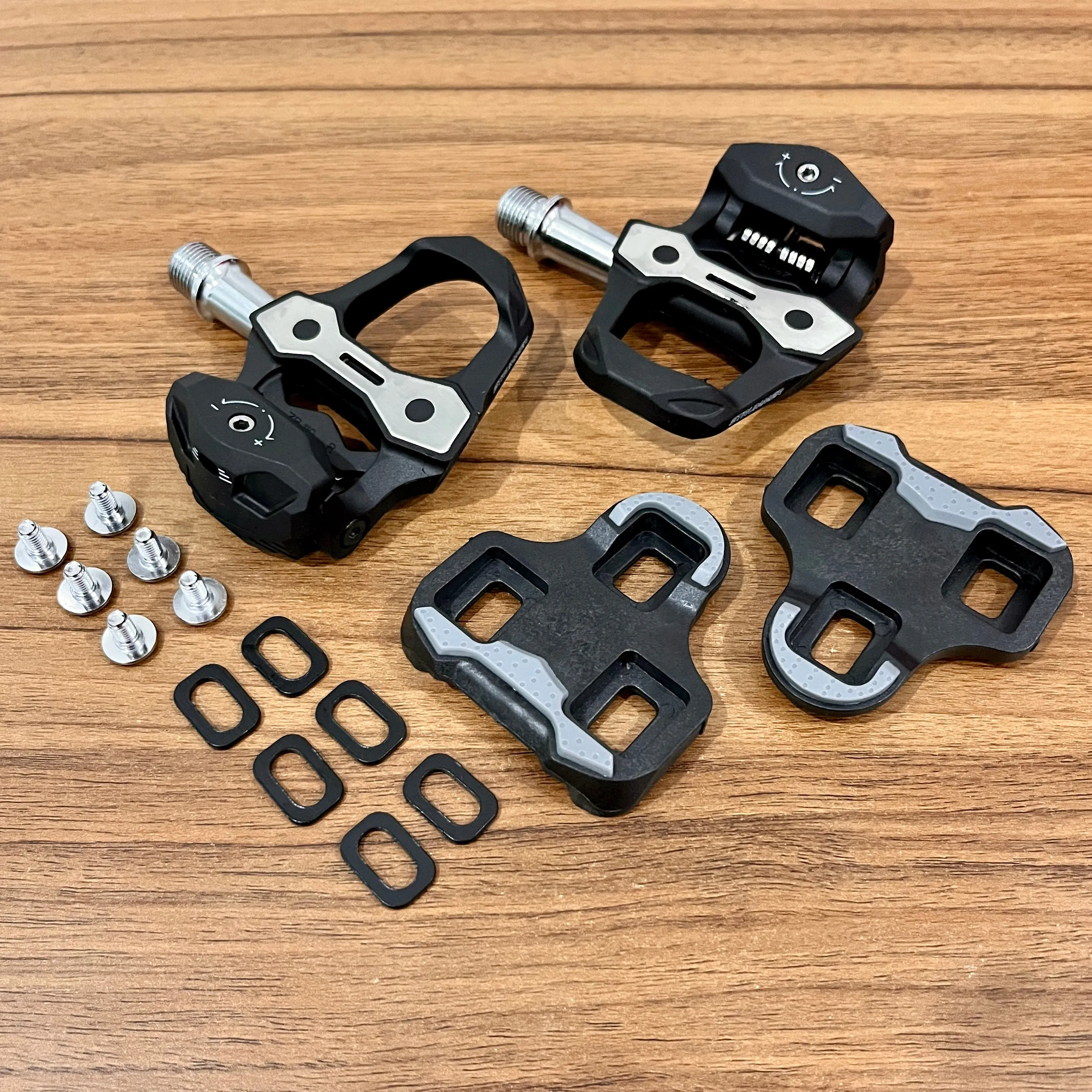 Strummer PD-990 Road Clipless Pedal (Look Keo Cleat Standard Compatible)