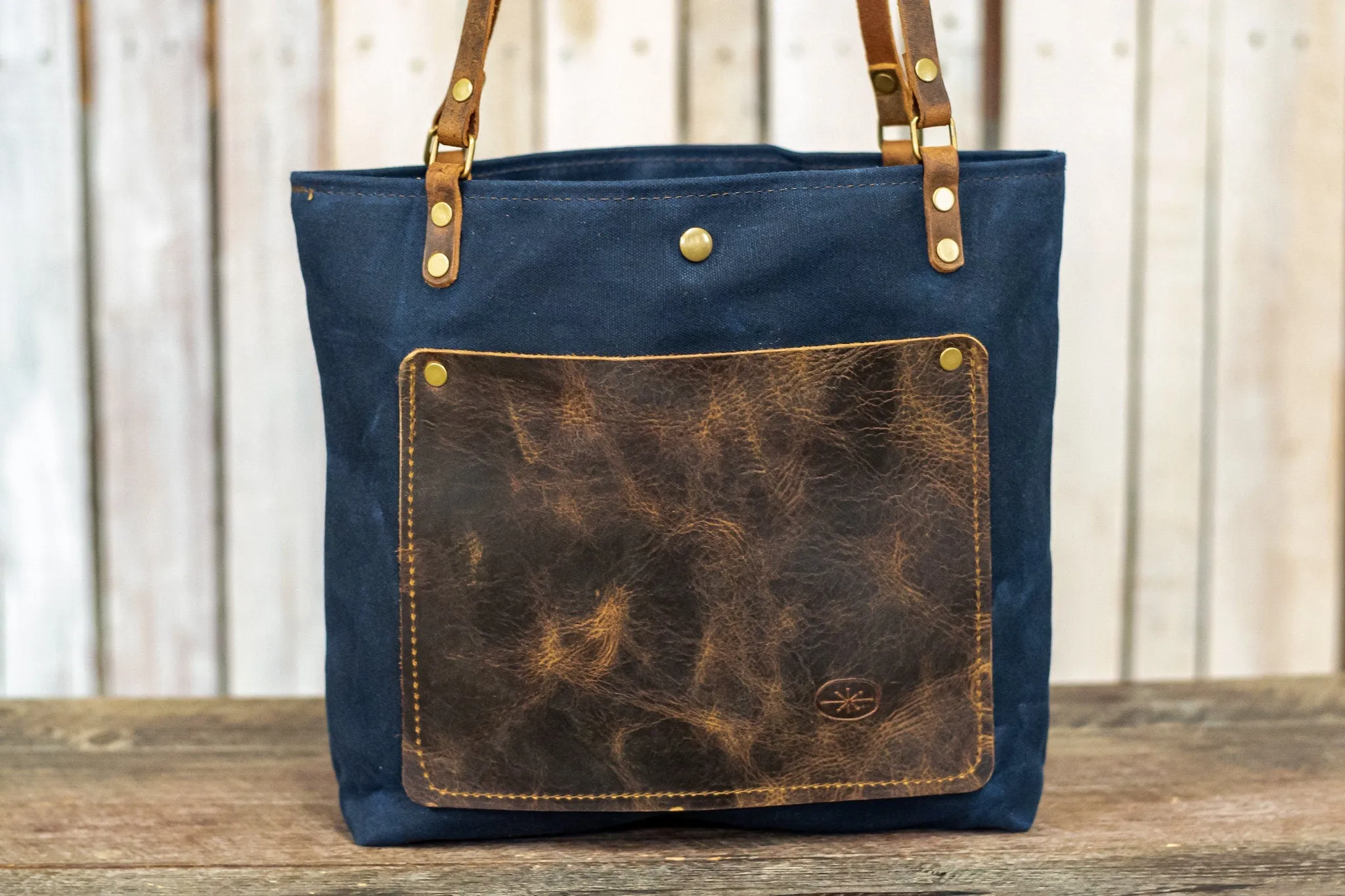 The Classic Waxed Canvas Bag | Tote Bag with Leather Pocket | Small